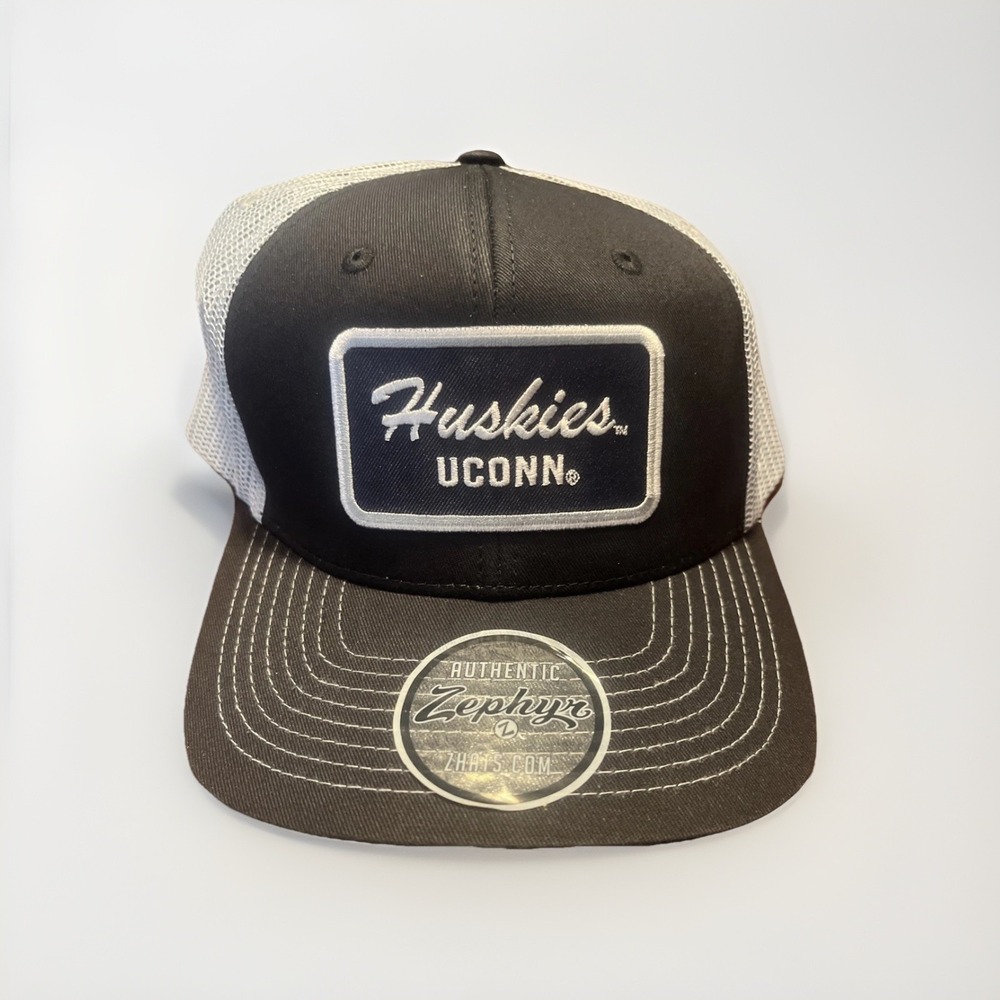 Huskies UCONN Zephyr Z Hat Cap Grey W/ BLACK SNAPBACK NWT